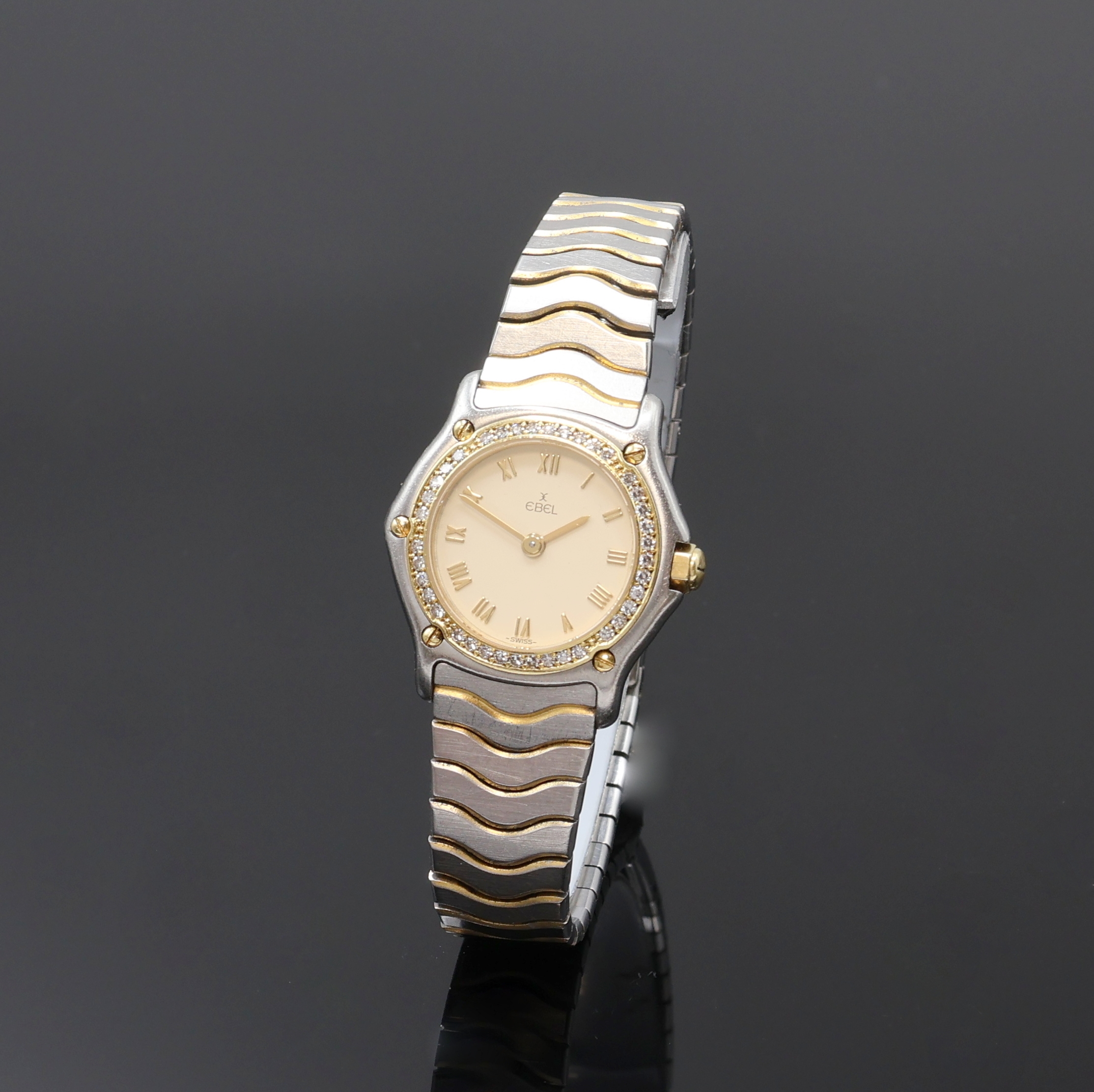 Image 27064235 - EBEL Sport Classique Damenarmbanduhr Referenz 1057902, Schweiz um 1995, quarz, Edelstahl ...