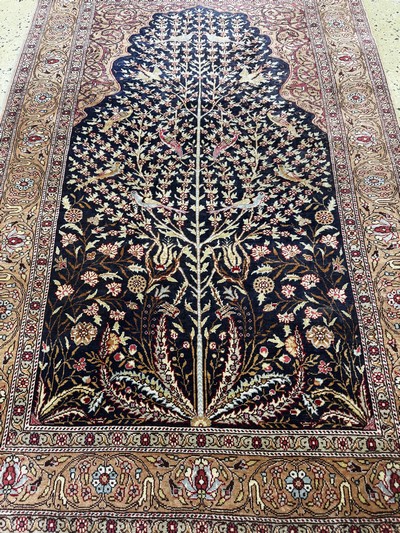 27064208d - Kayseri, Türkei, Mitte 20.Jhd., reine Naturseide, ca. 147 x 96 cm, EHZ: 1-2 ...