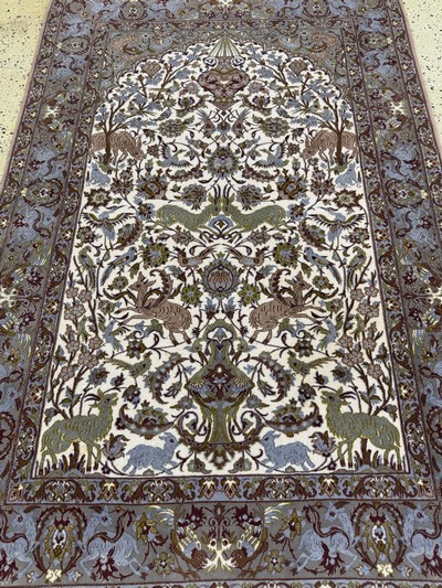 27064210d - Esfahan fein, Persien, Ende 20.Jhd., Korkwolle mit und auf Seide, ca. 169 x 113 cm,EHZ: ...