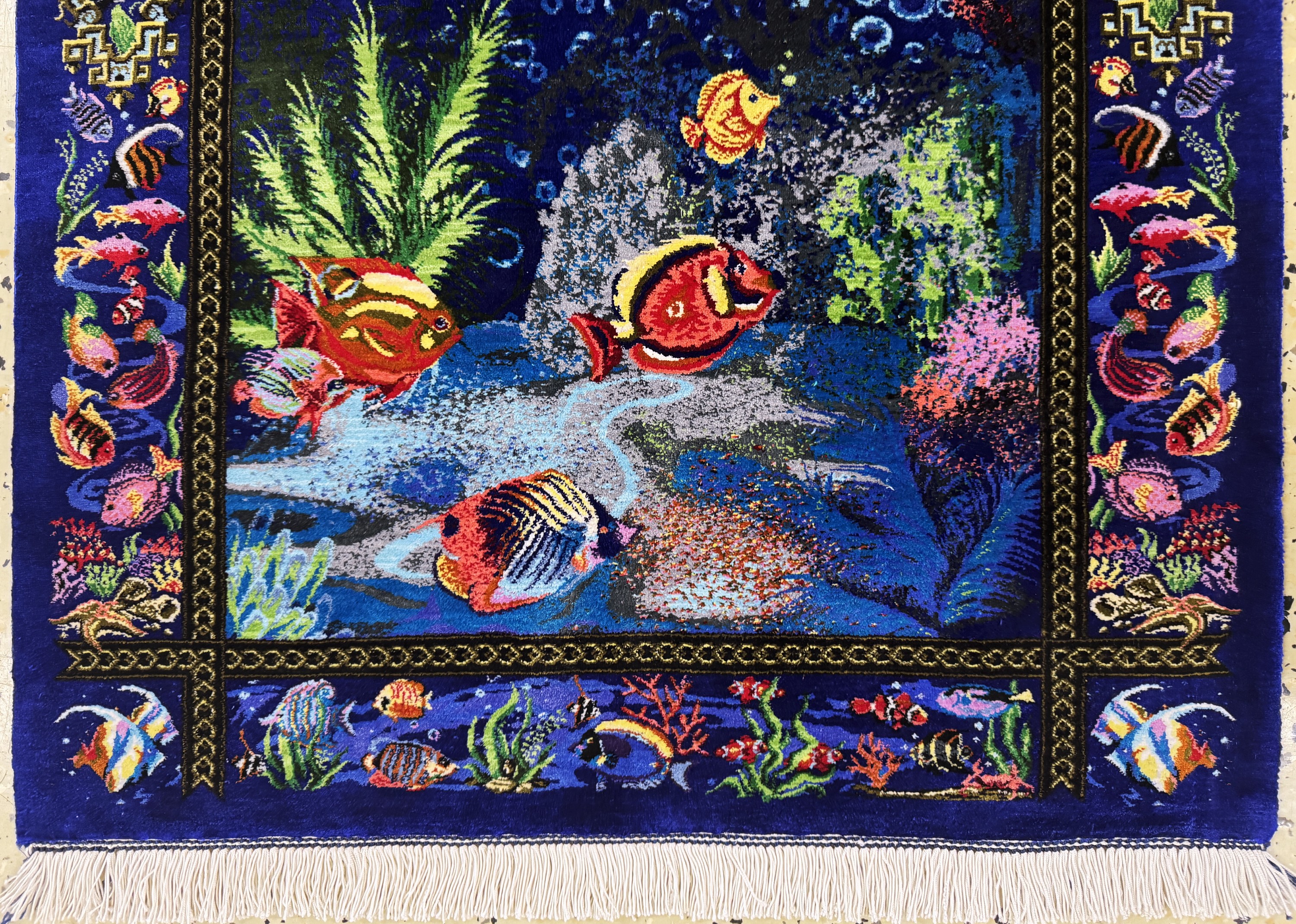 Detail b: Ghom Seide fein Persien, signiert"Bahram", ca. 20 Jahre, reine Naturseide, ca. 85 x 62 cm, ca. 1,0 Mio. Kn/qm, EHZ: 1(nahezu neuwertig)