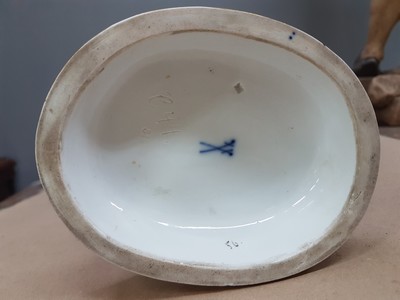 27064329f - Figurengruppe, Meissen, um 1880-90, Entwurf Michael Victor Acier, Allegorie auf den ...