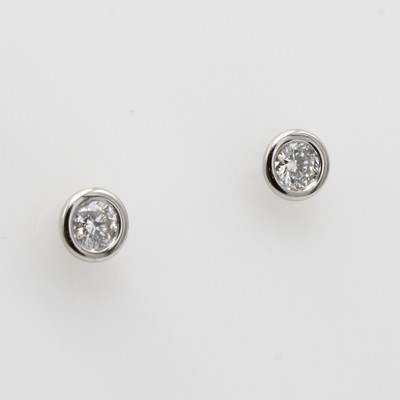 Image Paar Ohrstecker mit Brillantsolitären, WG 750/000, 2 Brill. in Zargenfassungen zus. ca. ...