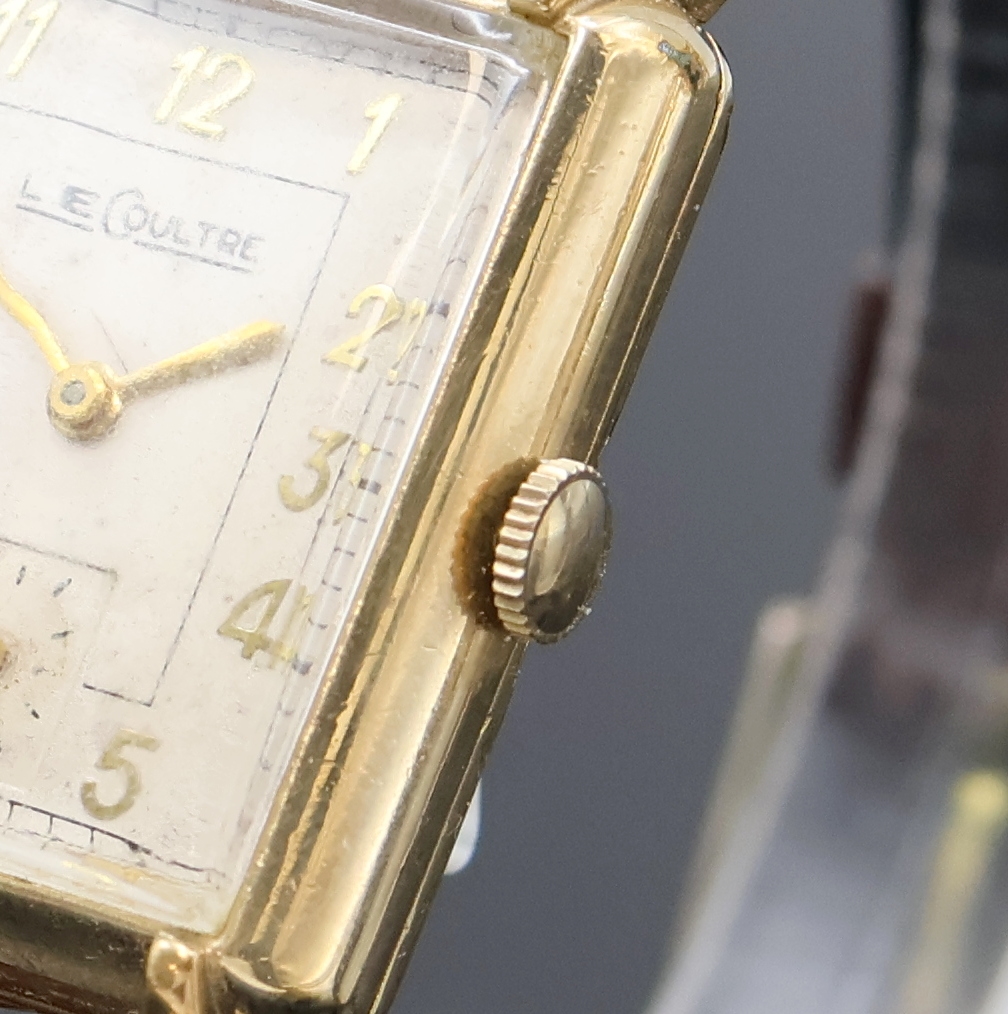 Detail c: LeCoultre und Gruen 2 Armbanduhren, Schweiz/USA um 1940/50, LeCoultre 2-teil. Goldfilled Geh., Boden mit Widmungsgravur aufgedr., silb. Zifferbl. ...