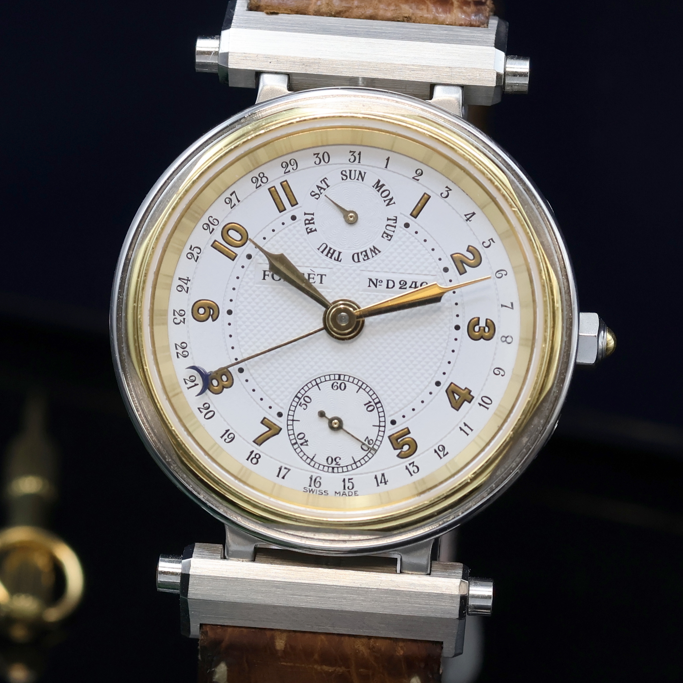 Detail b: FORGET Classic D Chronometer Herrenarmbanduhr Nr. D 246 mit Tag und Datum, Schweiz um 1991, Automatik, aufw., beids. vergl. Gehäuse in Edelstahl u. ...
