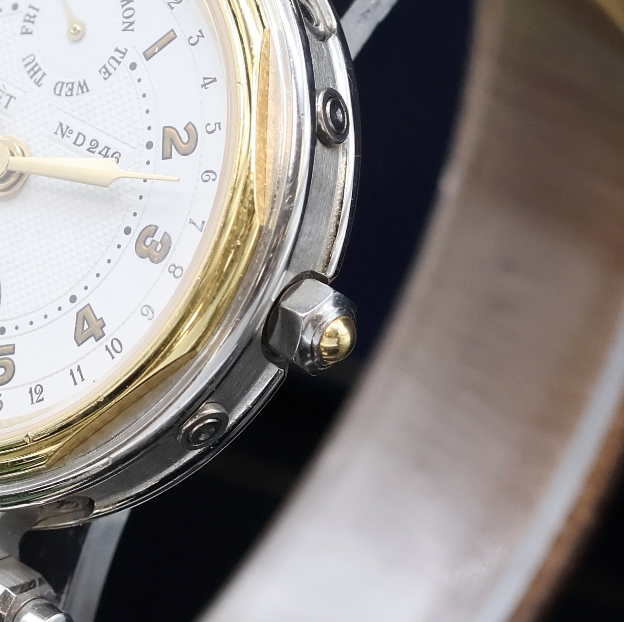Detail c: FORGET Classic D Chronometer Herrenarmbanduhr Nr. D 246 mit Tag und Datum, Schweiz um 1991, Automatik, aufw., beids. vergl. Gehäuse in Edelstahl u. ...