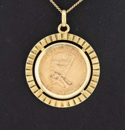 27065044a - 14 kt gold medal-pendant , YG 585/000, loose set gold medal, probably YG 585/000, ...
