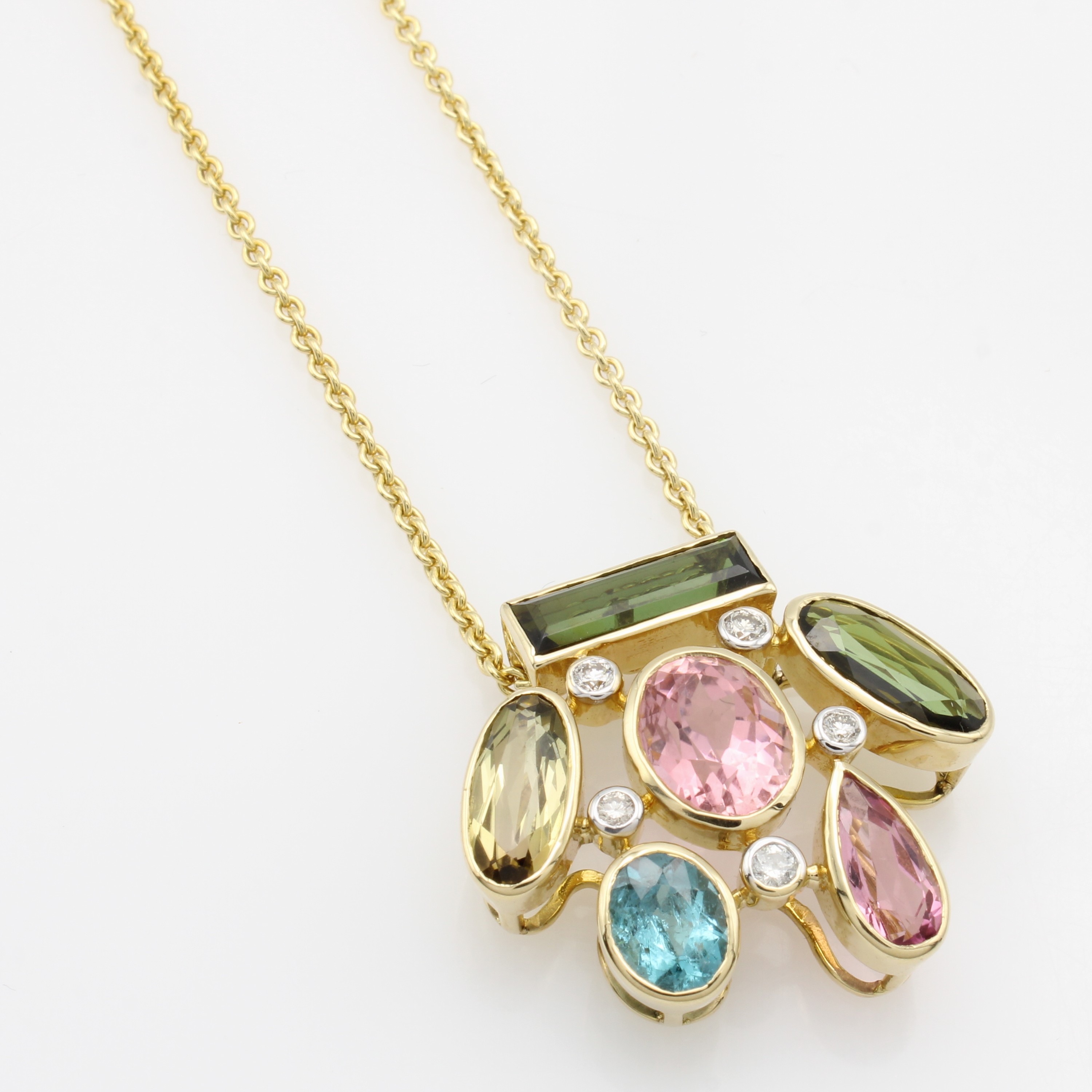 Image 27065458 - Anhänger mit Turmalinen und Brillanten an Kette, GG 585/000, Turmaline in versch. ...