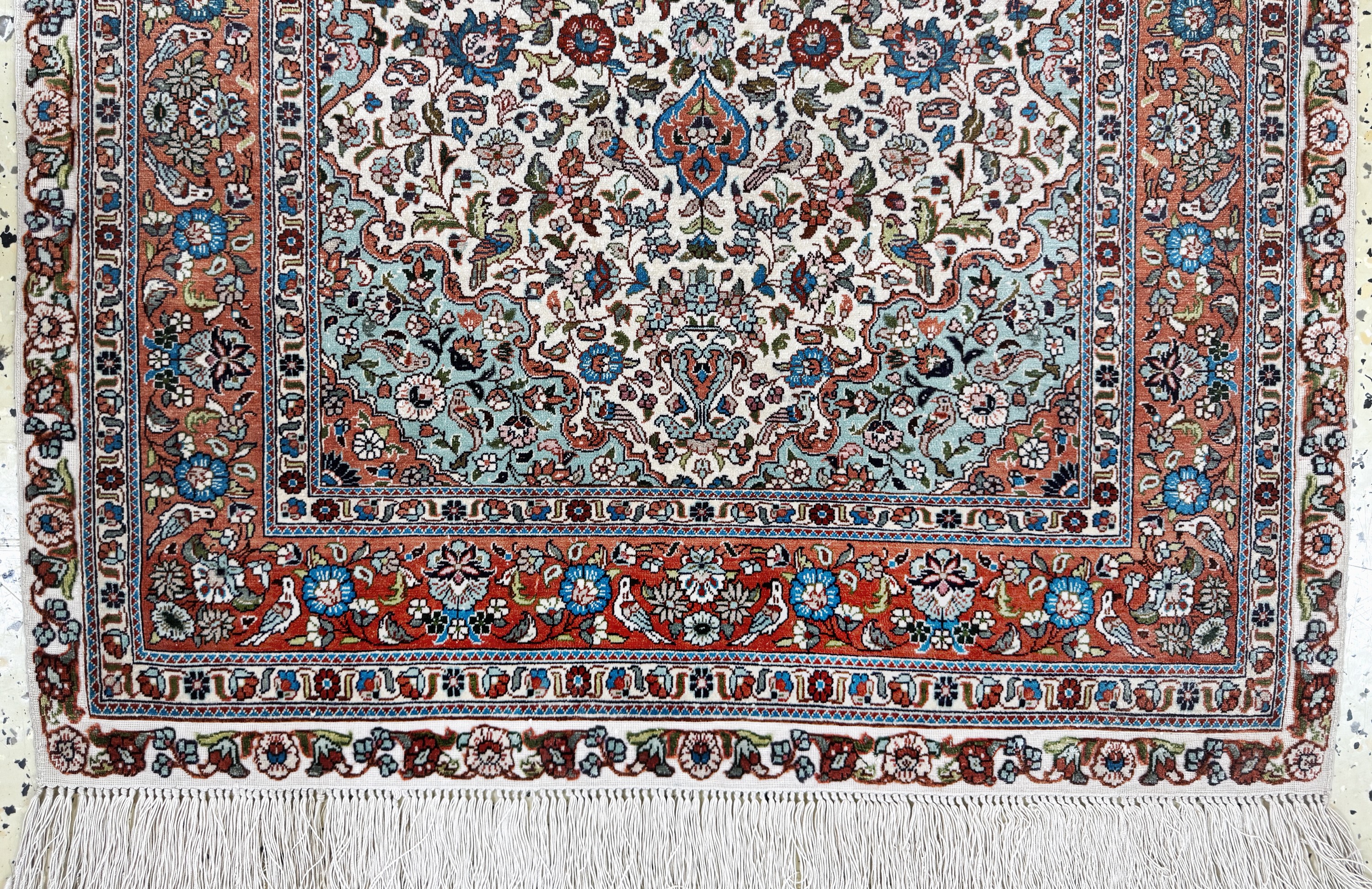 Detail b: Hereke Seide fein, China, Ende 20.Jhd, reine Naturseide, ca. 125 x 80 cm, ca. 1,0 Mio. Kn/qm, EHZ: 1-2