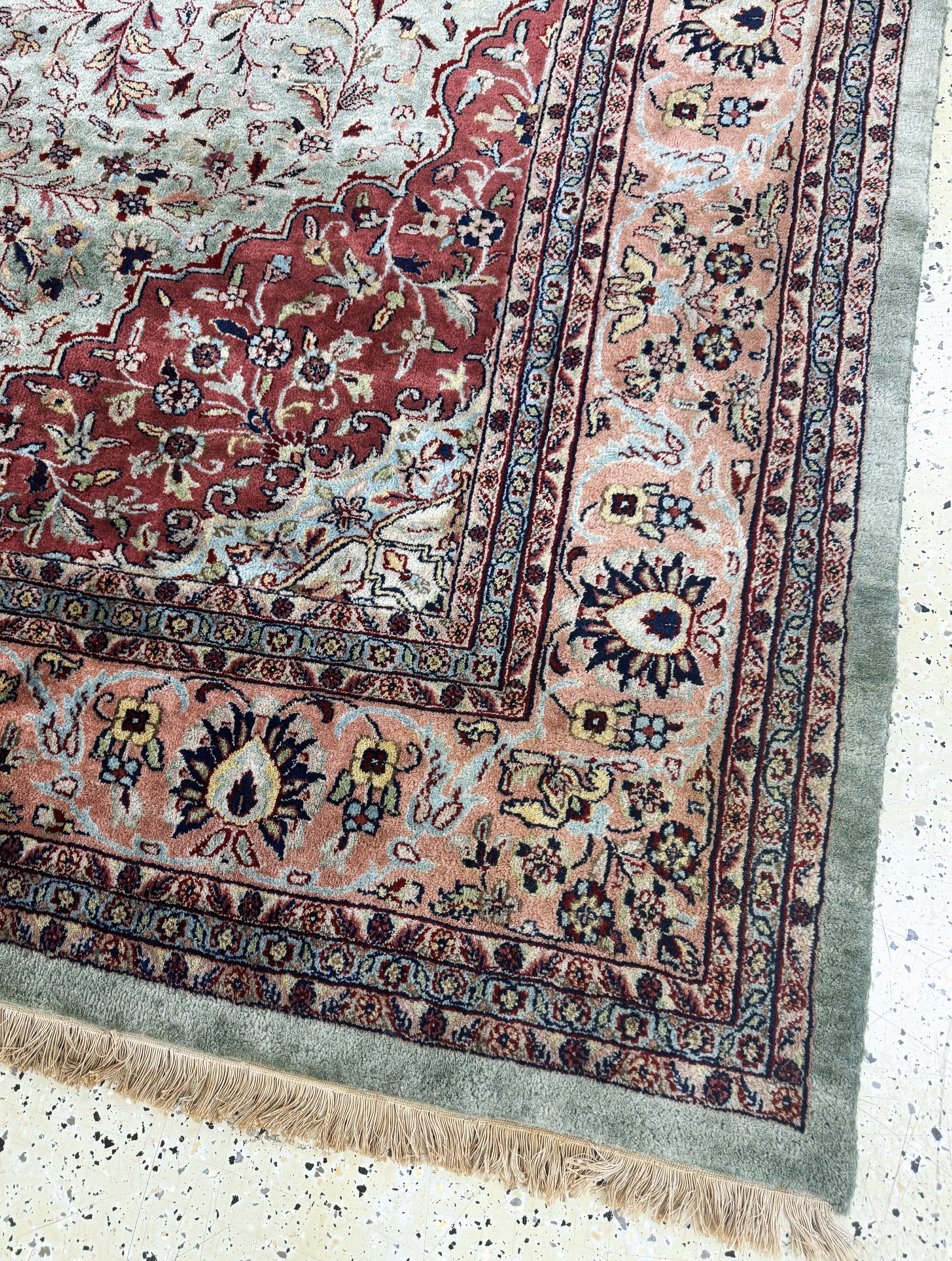 Detail f: Sarogh fein, Indien, Mitte 20.Jhd, Korkwolle auf Baumwolle, ca. 297 x 245 cm, EHZ: 2