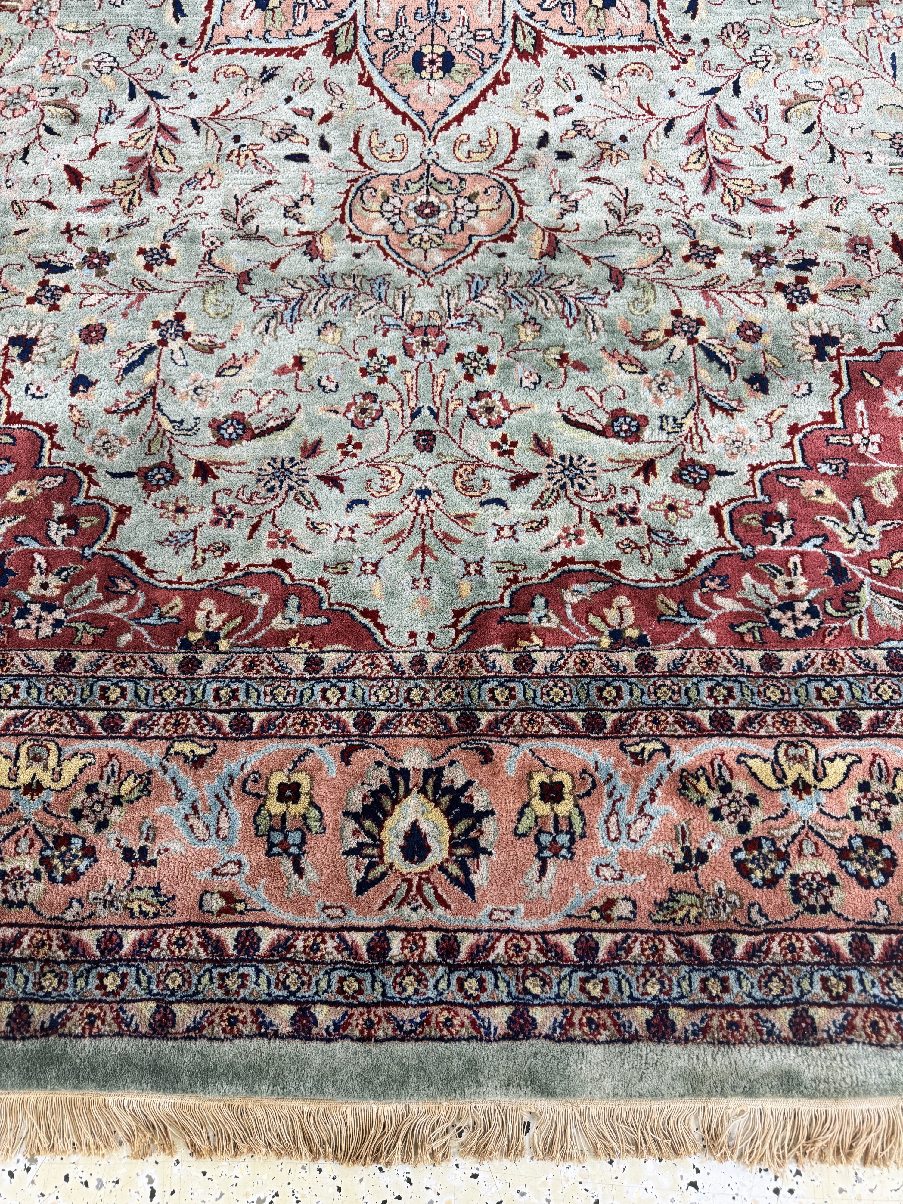 Detail g: Sarogh fein, Indien, Mitte 20.Jhd, Korkwolle auf Baumwolle, ca. 297 x 245 cm, EHZ: 2