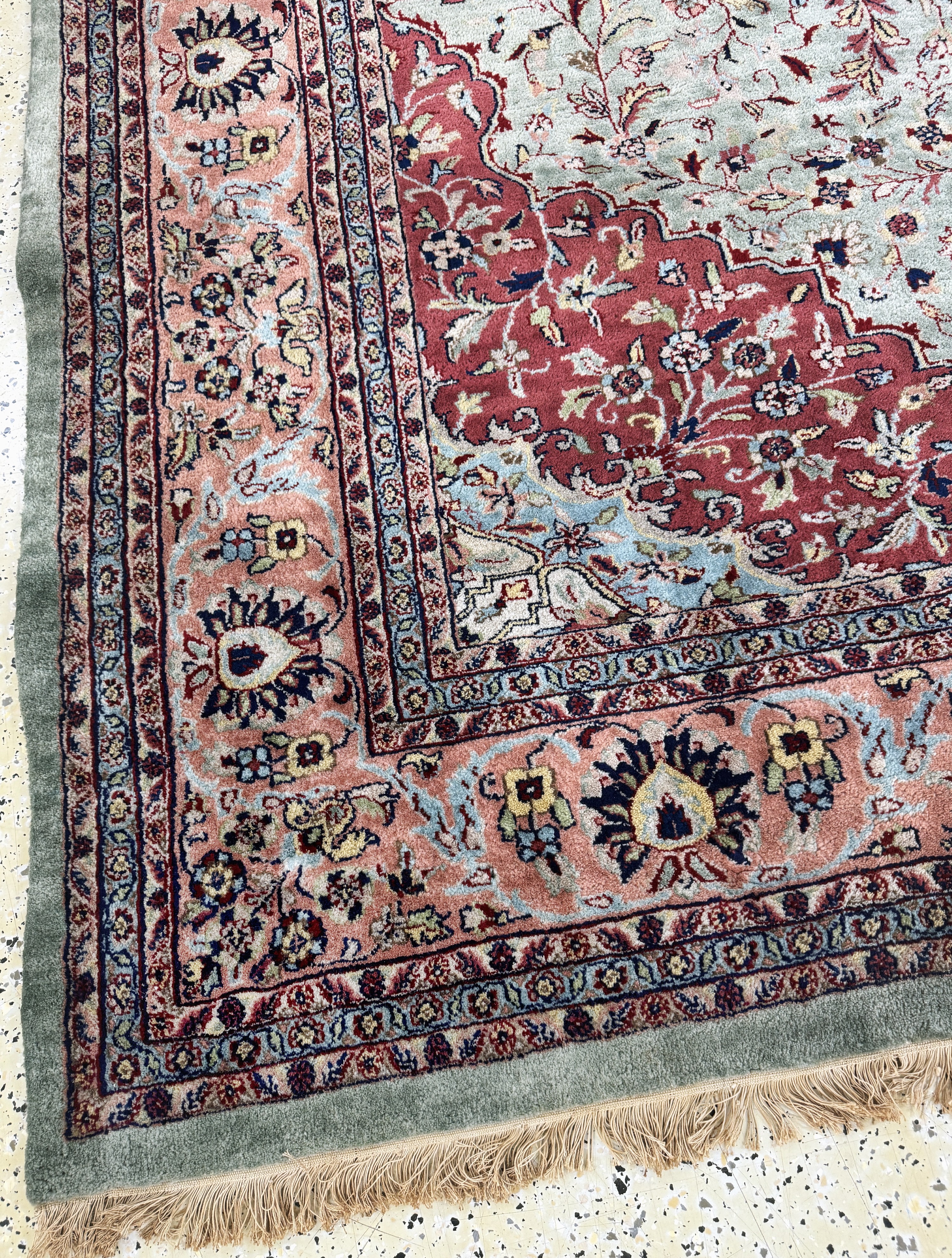 Detail h: Sarogh fein, Indien, Mitte 20.Jhd, Korkwolle auf Baumwolle, ca. 297 x 245 cm, EHZ: 2