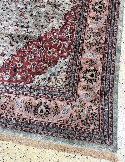 27066646a - Sarogh fein, Indien, Mitte 20.Jhd, Korkwolle auf Baumwolle, ca. 297 x 245 cm, EHZ: 2 ...