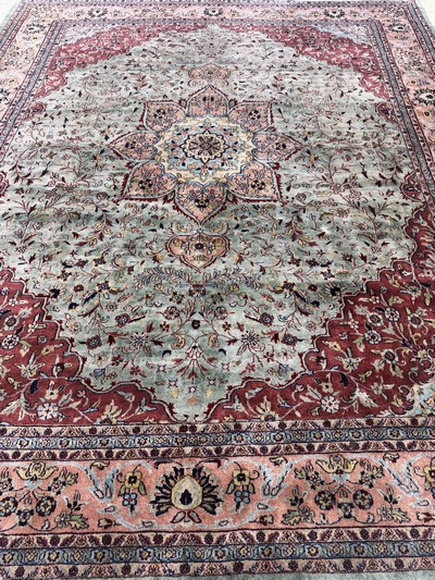 27066646i - Sarogh fein, Indien, Mitte 20.Jhd, Korkwolle auf Baumwolle, ca. 297 x 245 cm, EHZ: 2 ...