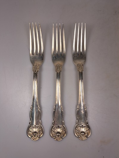 27066675a - 9-tlg. preußisches Besteckset, I. Wagner & Sohn, Berlin, um 1880, 800 Silber, je 3 ...