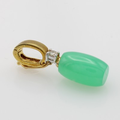 27066693a - Clipanhänger mit Chrysopras und Brillant, GG 750/000, z.T. matt. Öse, ...