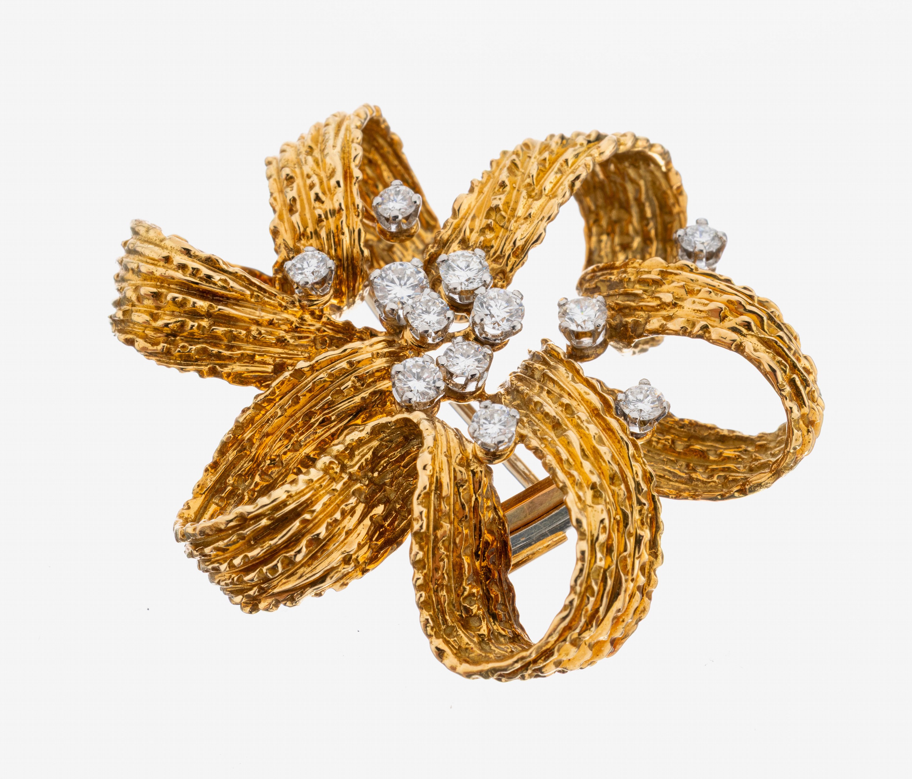 Image 27066739 - 18 kt Gold Brillant-Brosche, wohl Frankreich 1960er Jahre, GG/WG 750/000 gepr., schwere ...