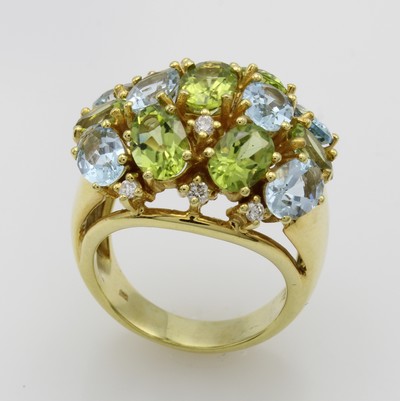 27066768a - Ring mit Aquamarinen, Peridots und Brillanten, GG 585/000, ovale Farbsteine zus. ca. 8 ...