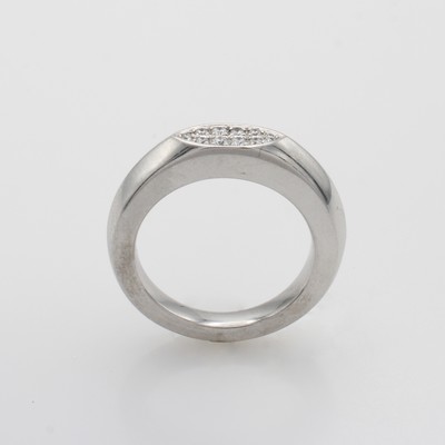 27066924a - Ring mit Brillanten, WG 750/000, Brill. in Navetteform gef. zus. ca. 0.14 ct feines ...