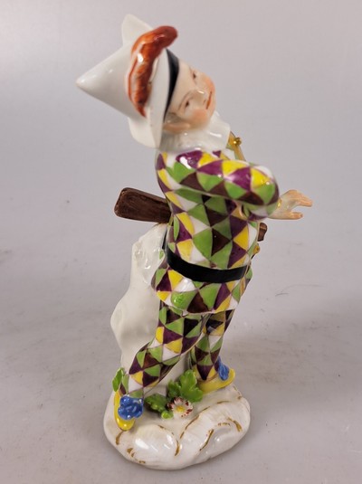 27067208j - Porzellanfigur, Meissen, um 1750, kleiner Harlekin, Porzellan, polychrom bemalt, ...