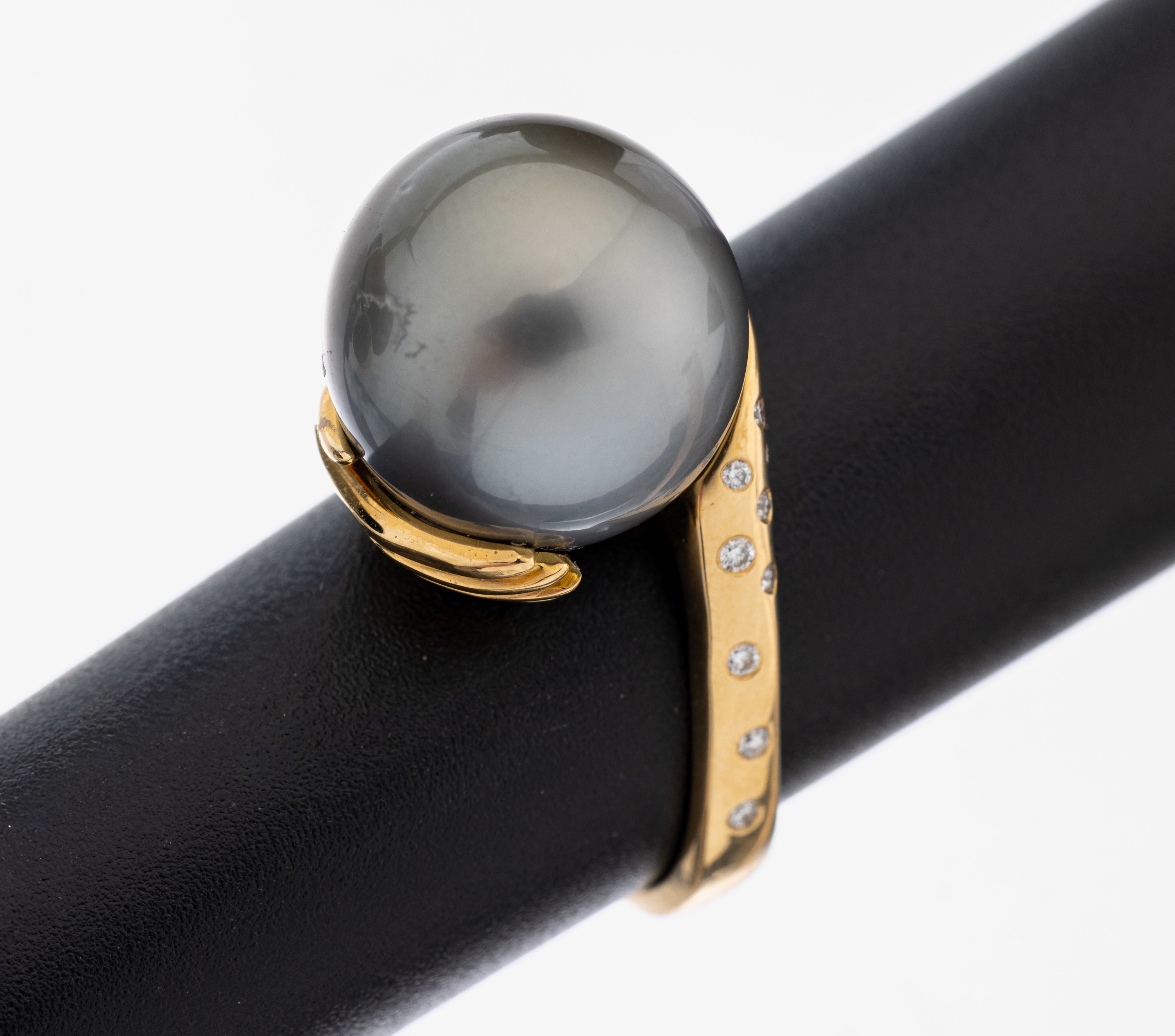 Image 27067323 - 18 kt Gold Perl-Brillant-Ring, GG 750/000, Einzelanfertigung eines renommierten ...