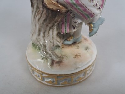 27067776i - Porzellanfigur, Meissen, um 1880/90, Entwurf Michel Victor Acier, Winzerin mit Weinfass, ...