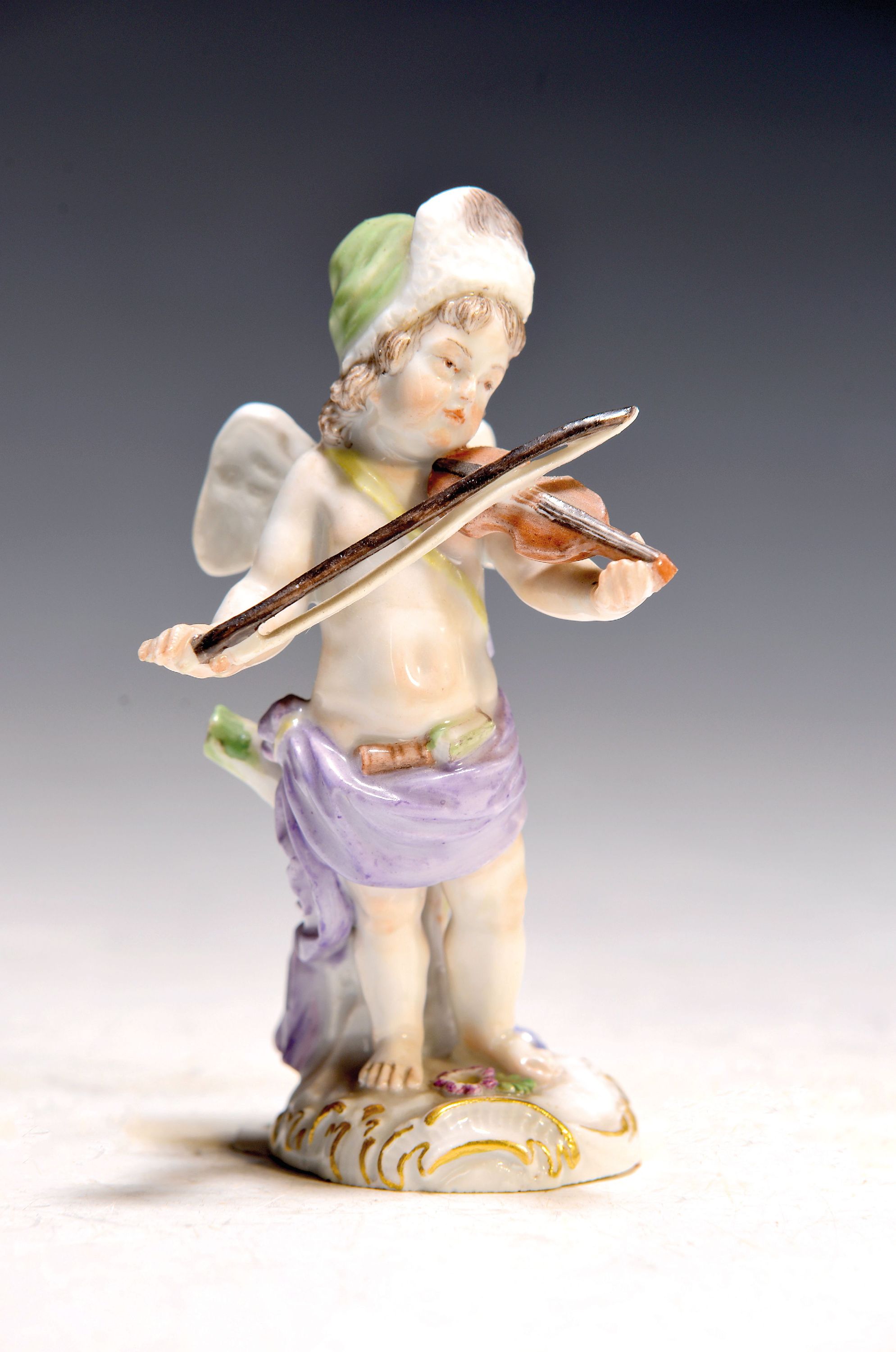 Image 27067958 - Porzellanfigur, Meissen, um 1924-33, verkleidete Amorette mit Violine, Entwurf Michel ...