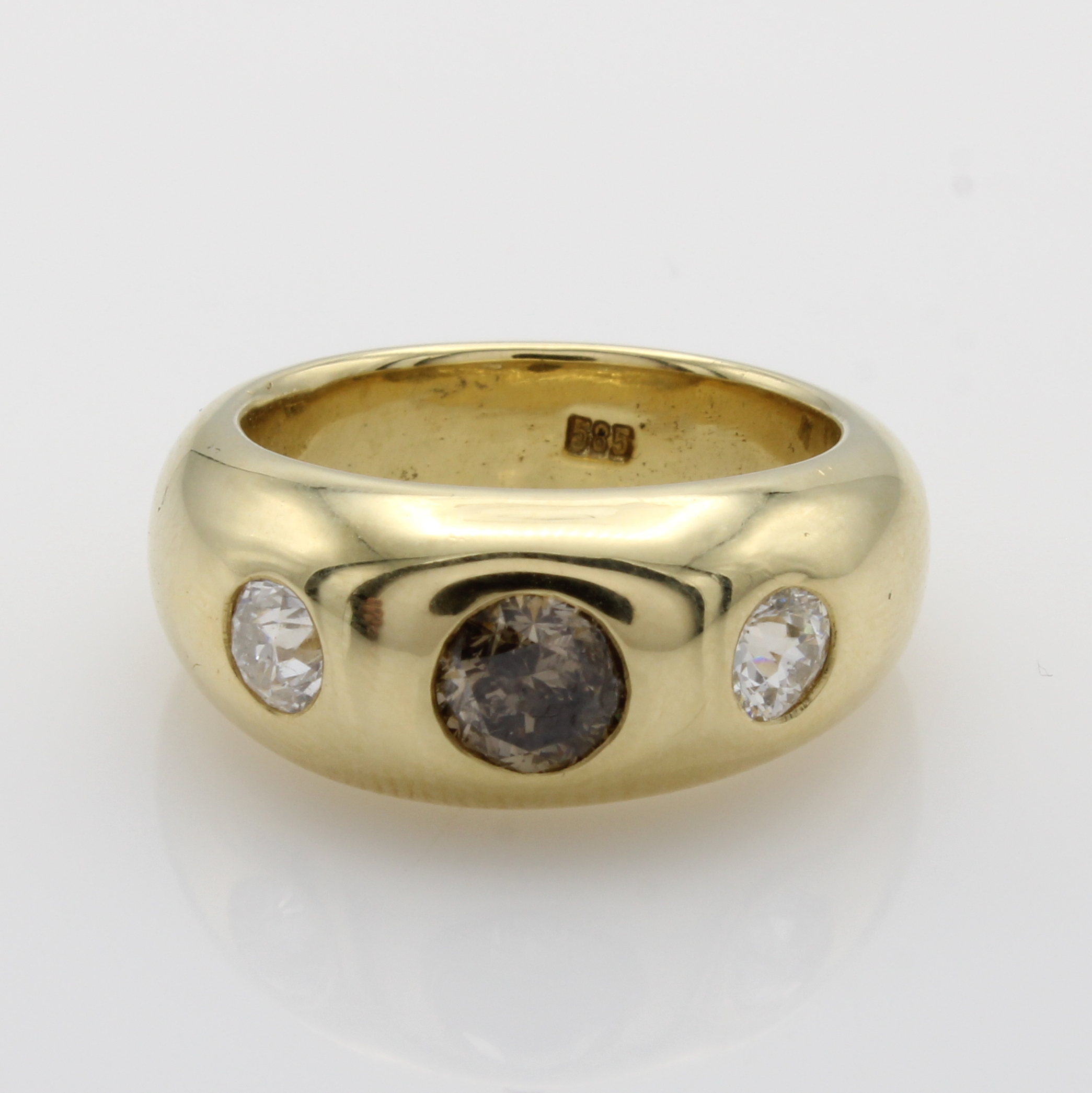 Image 27067989 - Ring mit Brillant und Diamanten, GG 585/000, Brill. ca. 0.75 ct Braun/p, 2 Diam. im ...