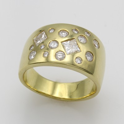 27067991a - Ring mit Diamanten und Brillanten, GG 750/ 000, 2 Diam. im Princess-Cut u. Brill. zus. ...