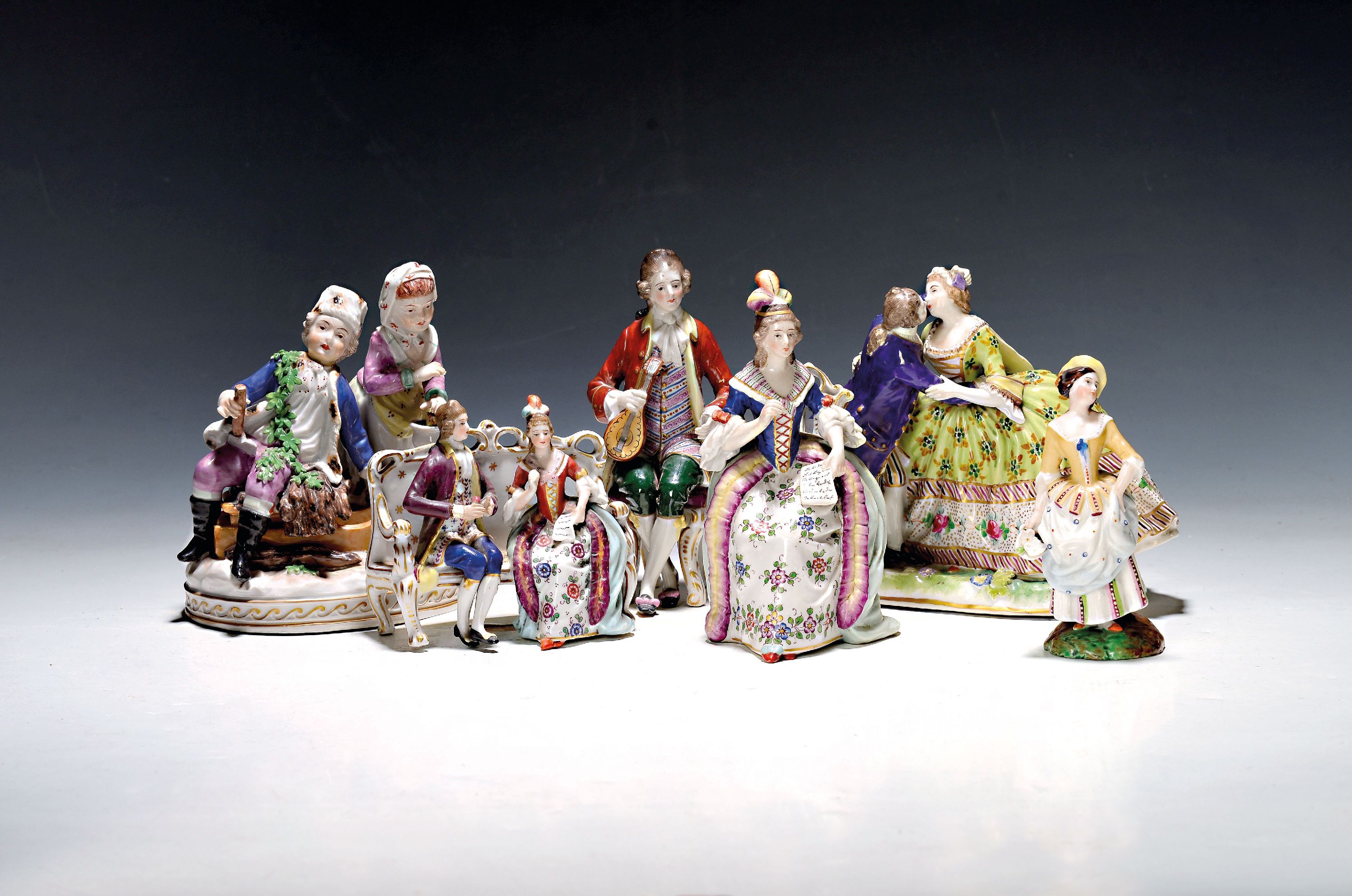 Image 27068146 - 7 porcelain figures, around 1900, Vienna, with shield marks: allegory of winter, approx. ...