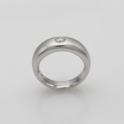 27068130a - Ring mit Brillant, WG 585/000, z. T. matt., Brill. ca. 0.25 ct Weiß/si, RW ca. 55 ...