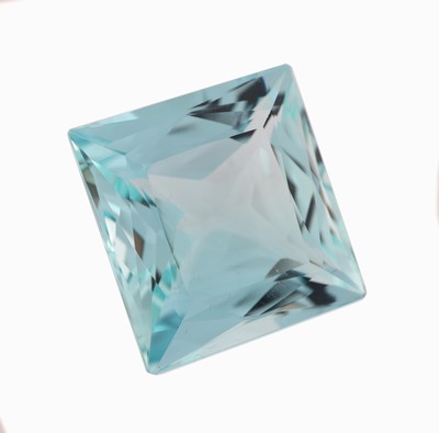 27068163a - Loser Aquamarin, ca. 36.79 ct, ca. 21.52 x 20.37 x 12.43 mm Schätzpreis: 9850, - EUR