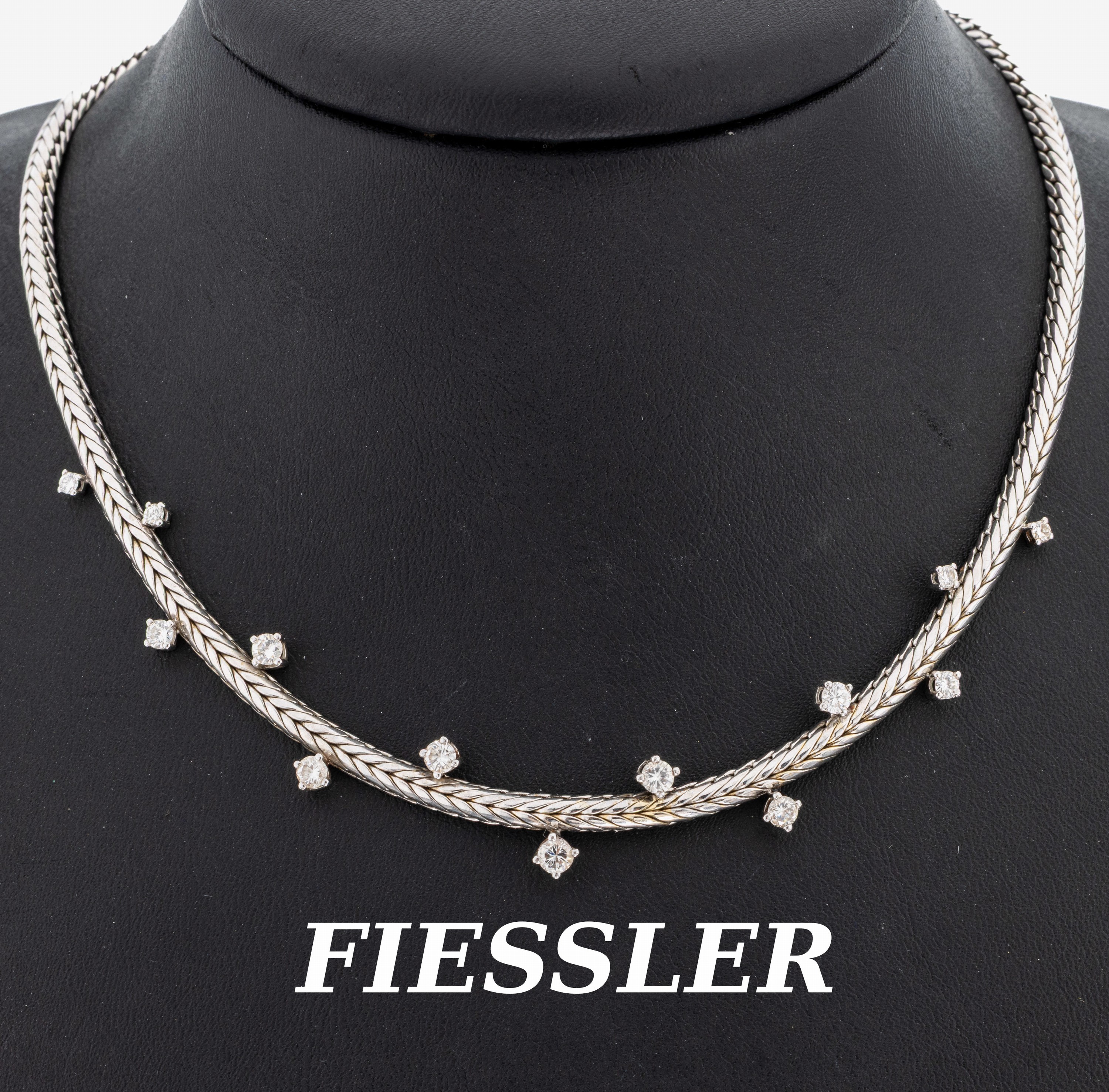 Image 27068441 - 18 kt Gold FIESSLER Brillant-Collier, WG 750/000, 13 Brillanten im Verlauf zus. ca. ...