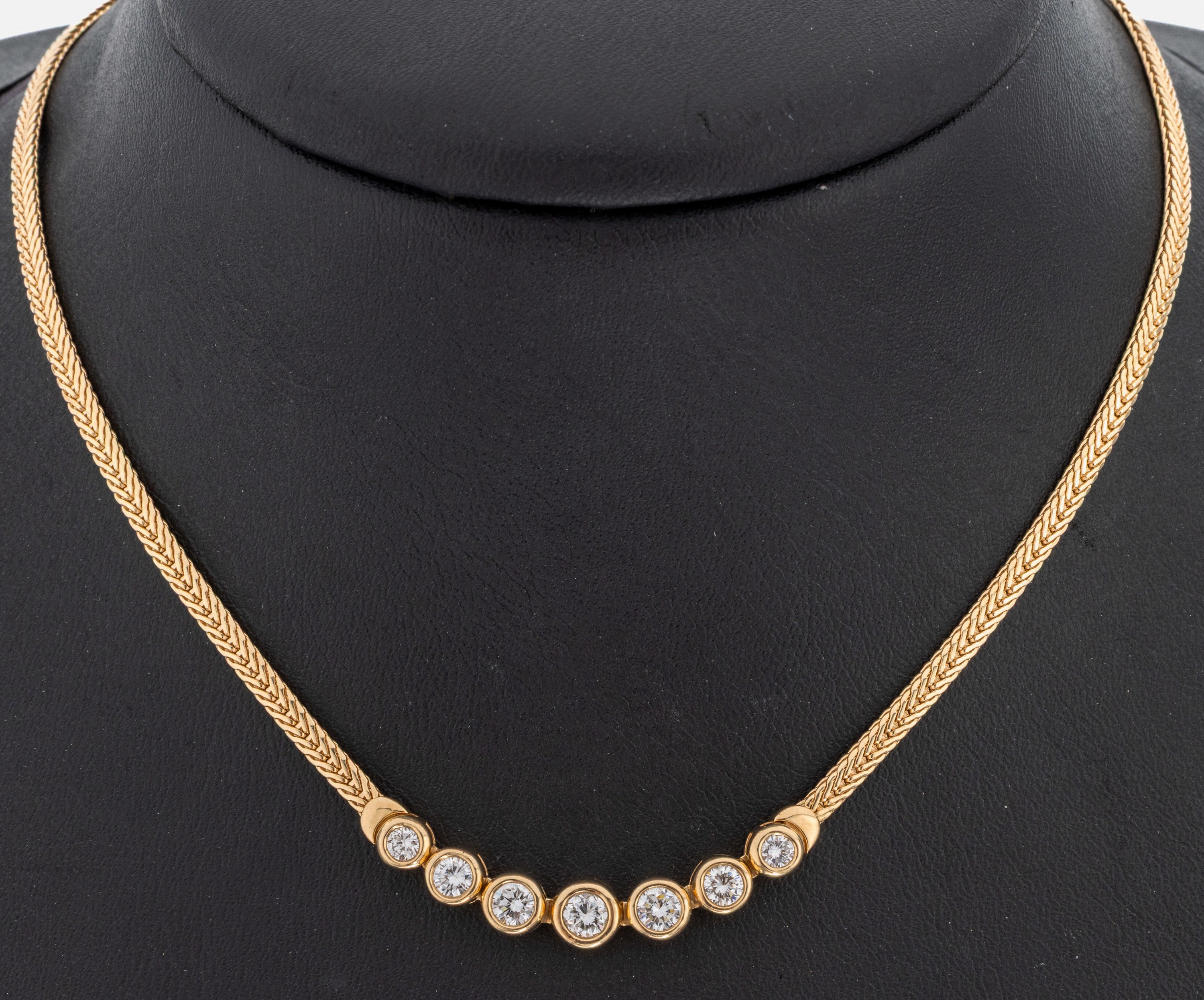 Image 27068442 - 14 kt gold brilliant-necklace , YG 585/000, middle part with 7 brilliants tapering total ...