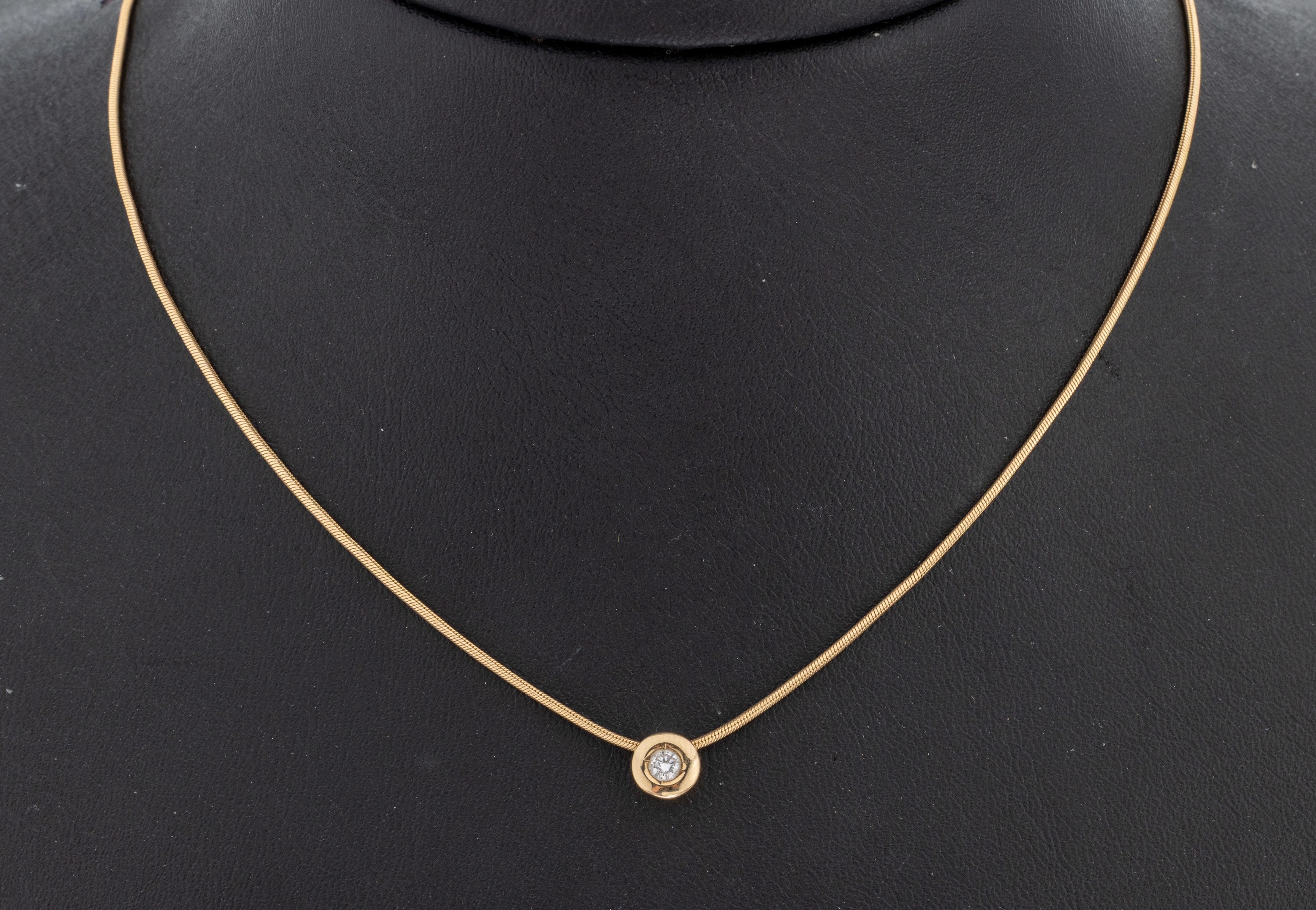 Image 27068444 - 14 kt Gold Brillant-Anhänger, GG 585/000, Brillant ca. 0.10 ct Weiß/si, an Kette, GG ...