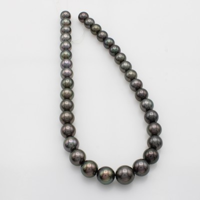 27068773a - Tahitizuchtperlenstrang, fast schwarze Perlen im l. Verlauf v. 11-13 mm mit glänzendem ...