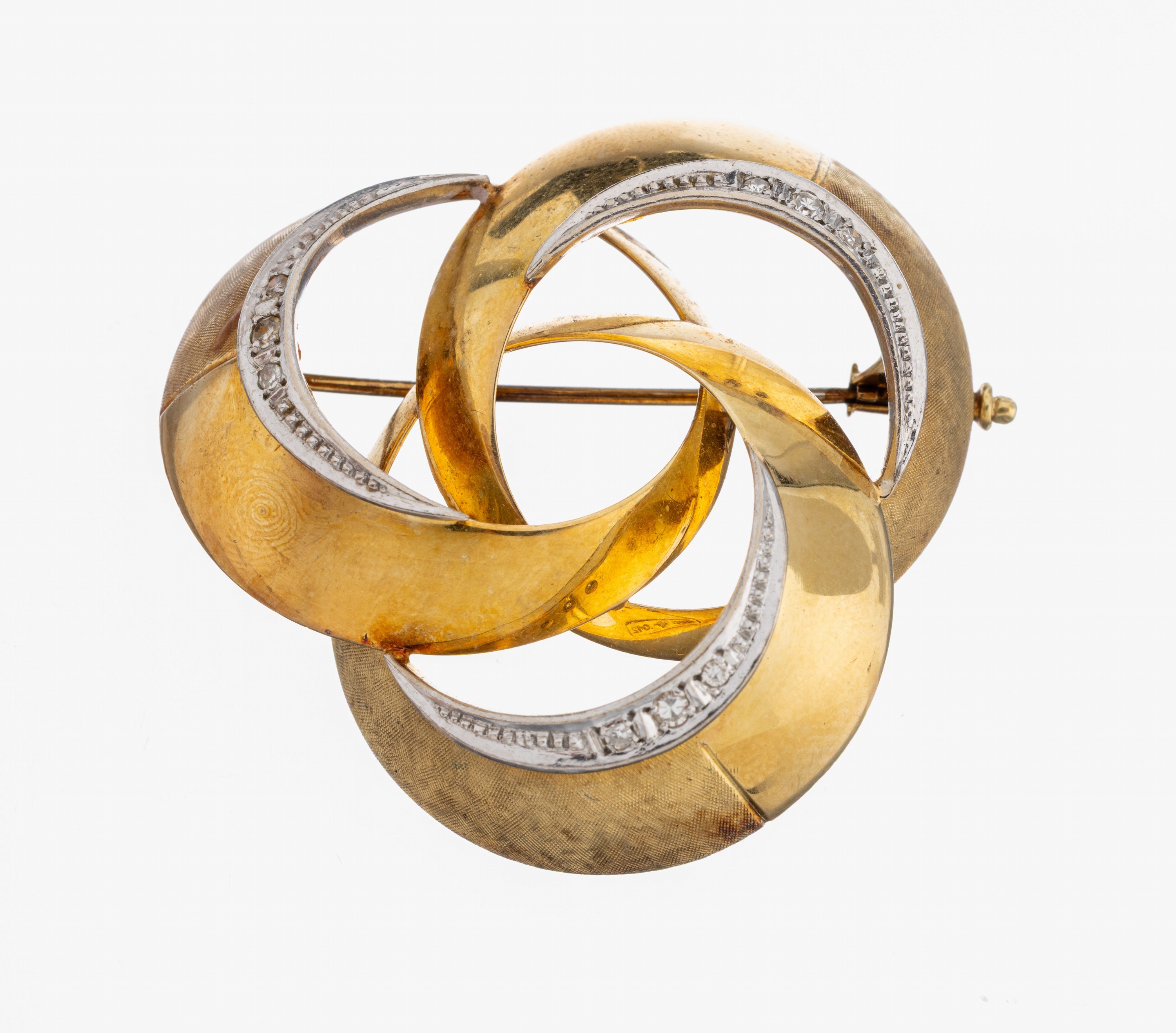 Image 27069084 - 14 kt Gold Diamant-Brosche, GG/WG 585/000, part. sat., geschwungenes Design, 9 8/8- ...