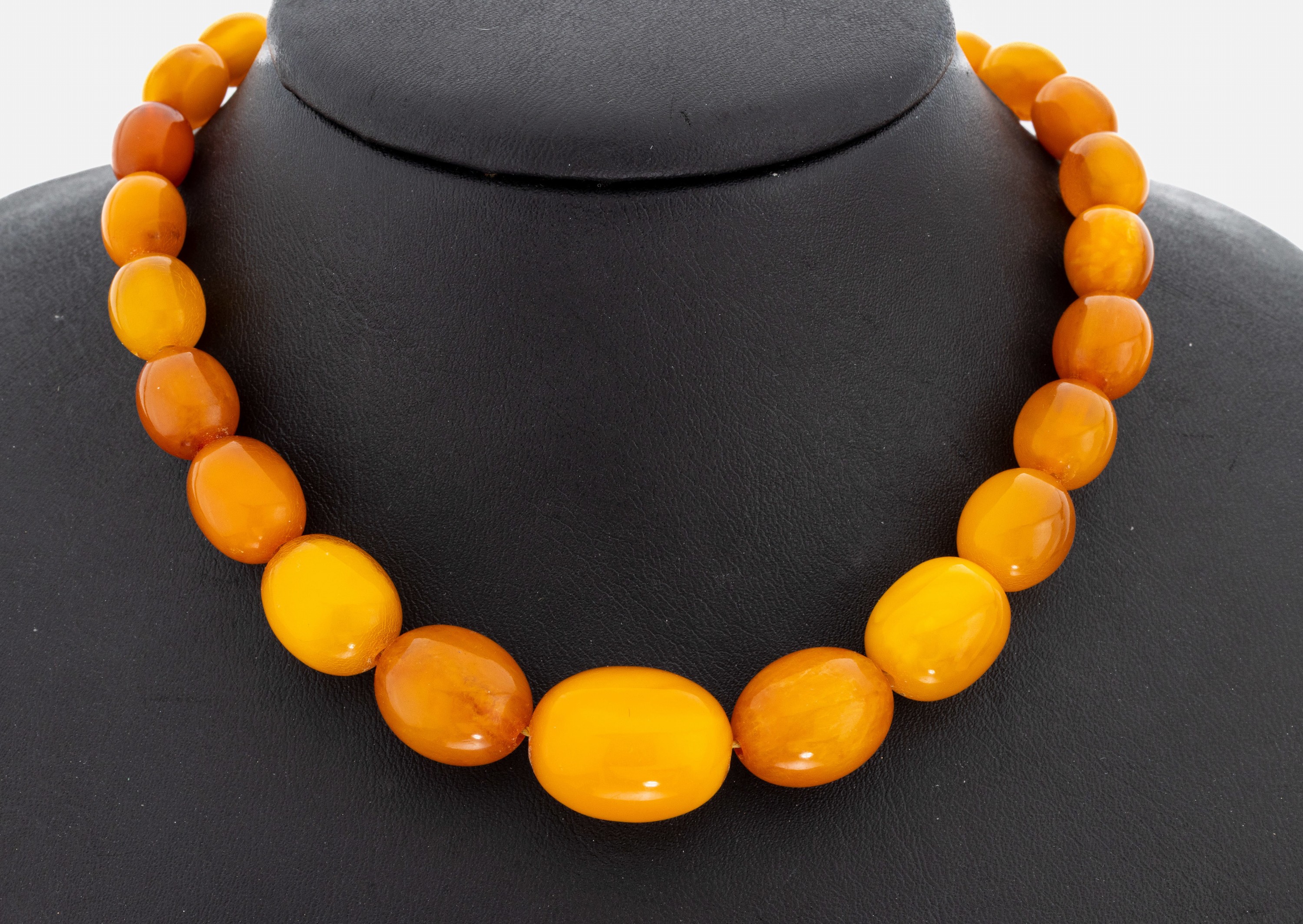 Image 27069089 - Bernstein-Collier, Bernstein-Oliven im Verlauf, D. ca. 5.5-15.9 mm, Schraubschließe in ...