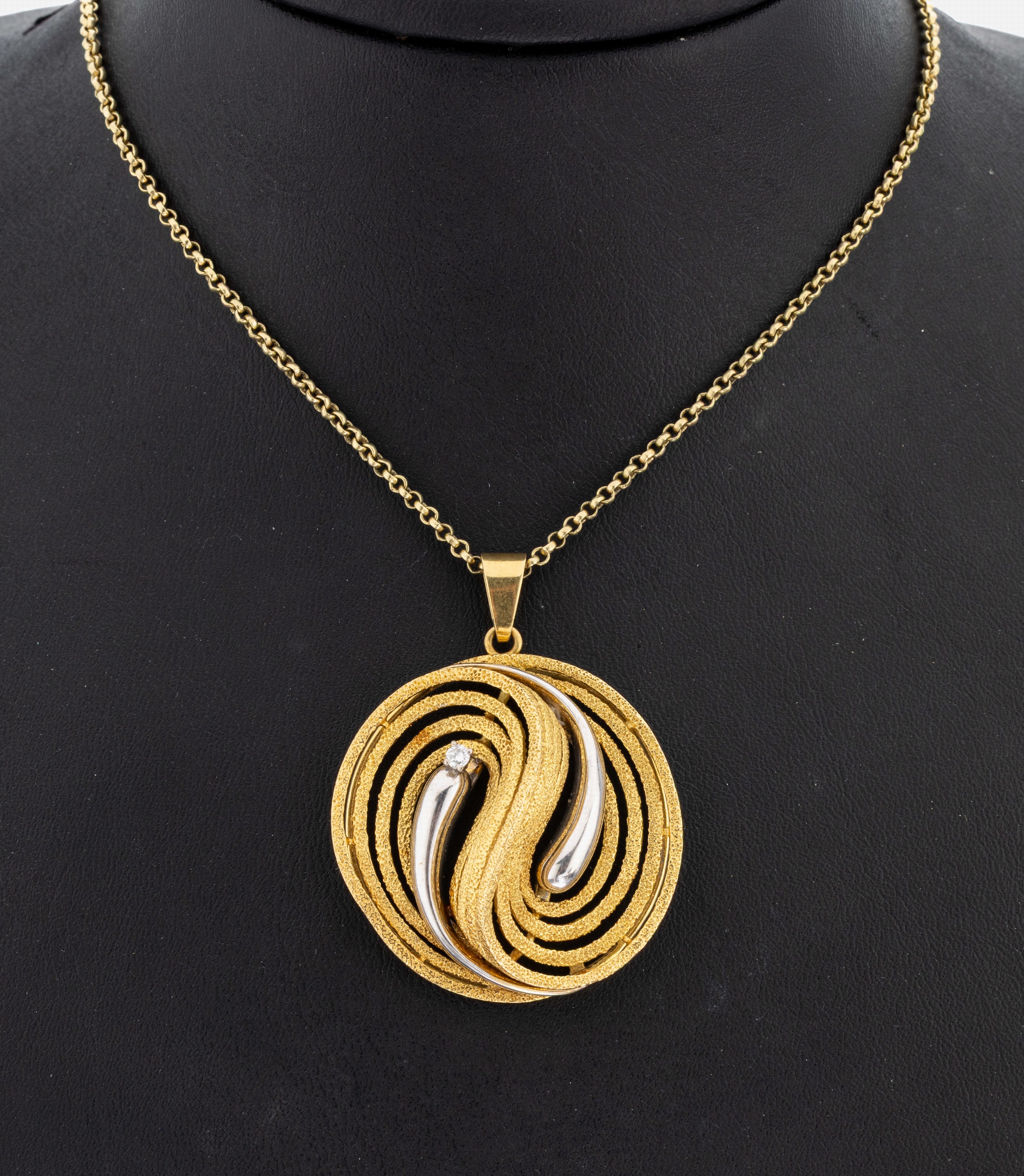 Image 27069093 - 18 kt Gold Brillant-Anhänger, GG/WG 750/000, abstraktes Yin und Yang Design, GG ...