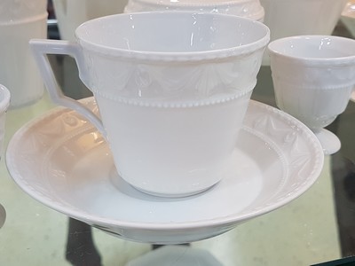 27069103d - Frühstücksservice Kurland, KPM Berlin, 20. Jh., Weißporzellan, Reliefzier, 12 Tassen ...