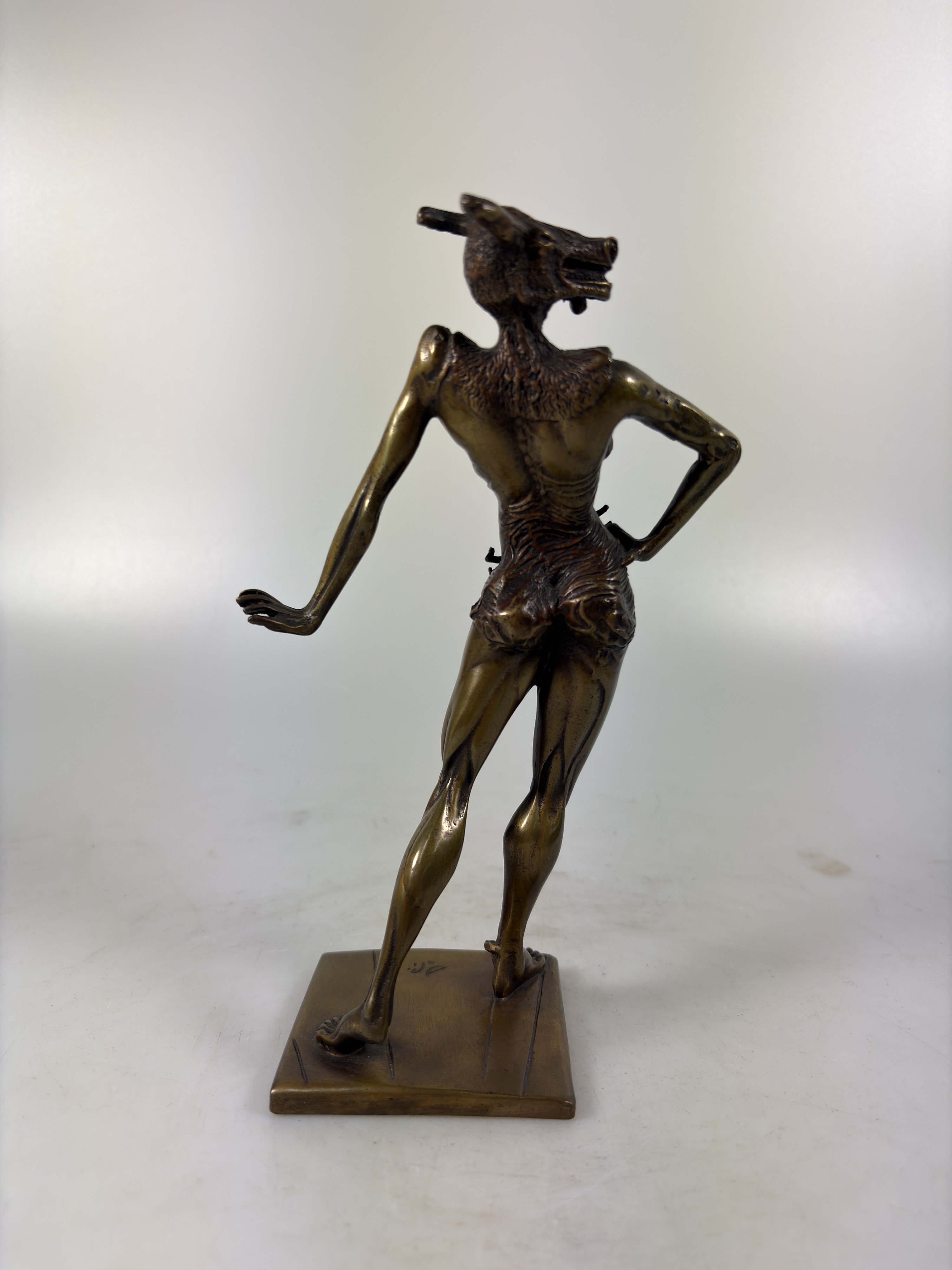 Detail f: Salvador Dali, 1904-1989, Minotaurus, Bronzeskulptur, sign., H. ca. 18.5cm