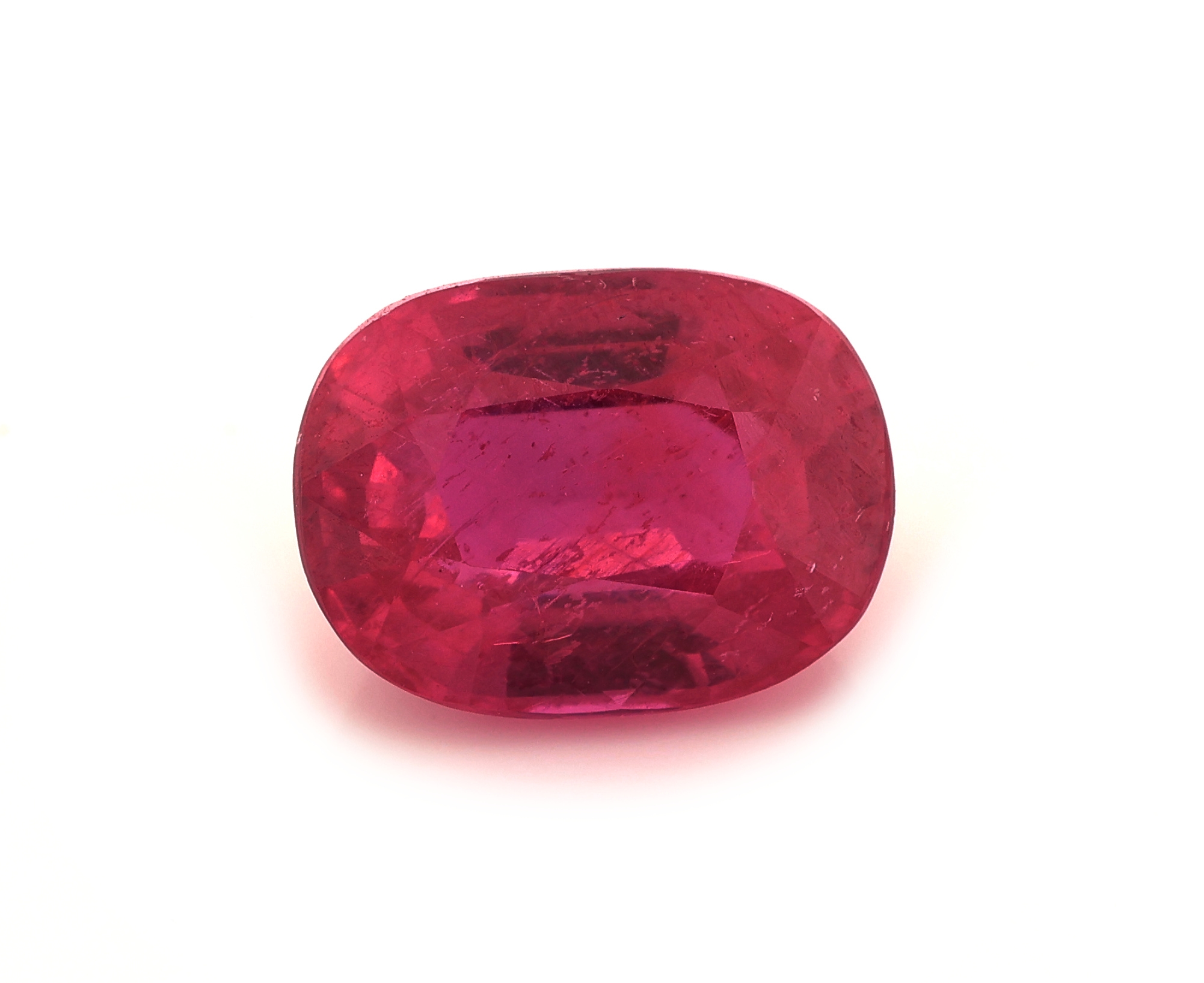 Image 27069923 - Loser Rubin (beh.), ca. 5.04 ct, Kissenschliff