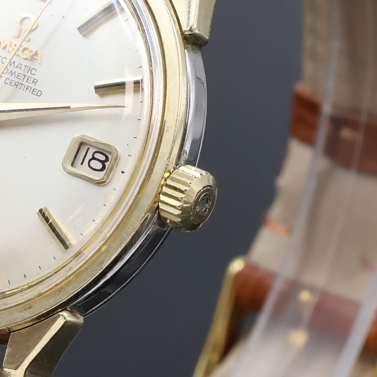 Detail b: OMEGA Constellation Chronometer Armbanduhr Referenz 168.005, Schweiz um 1967, Automatik, verg. Edelstahlgeh., Boden m. Darst. Sternwarte verschr., ...