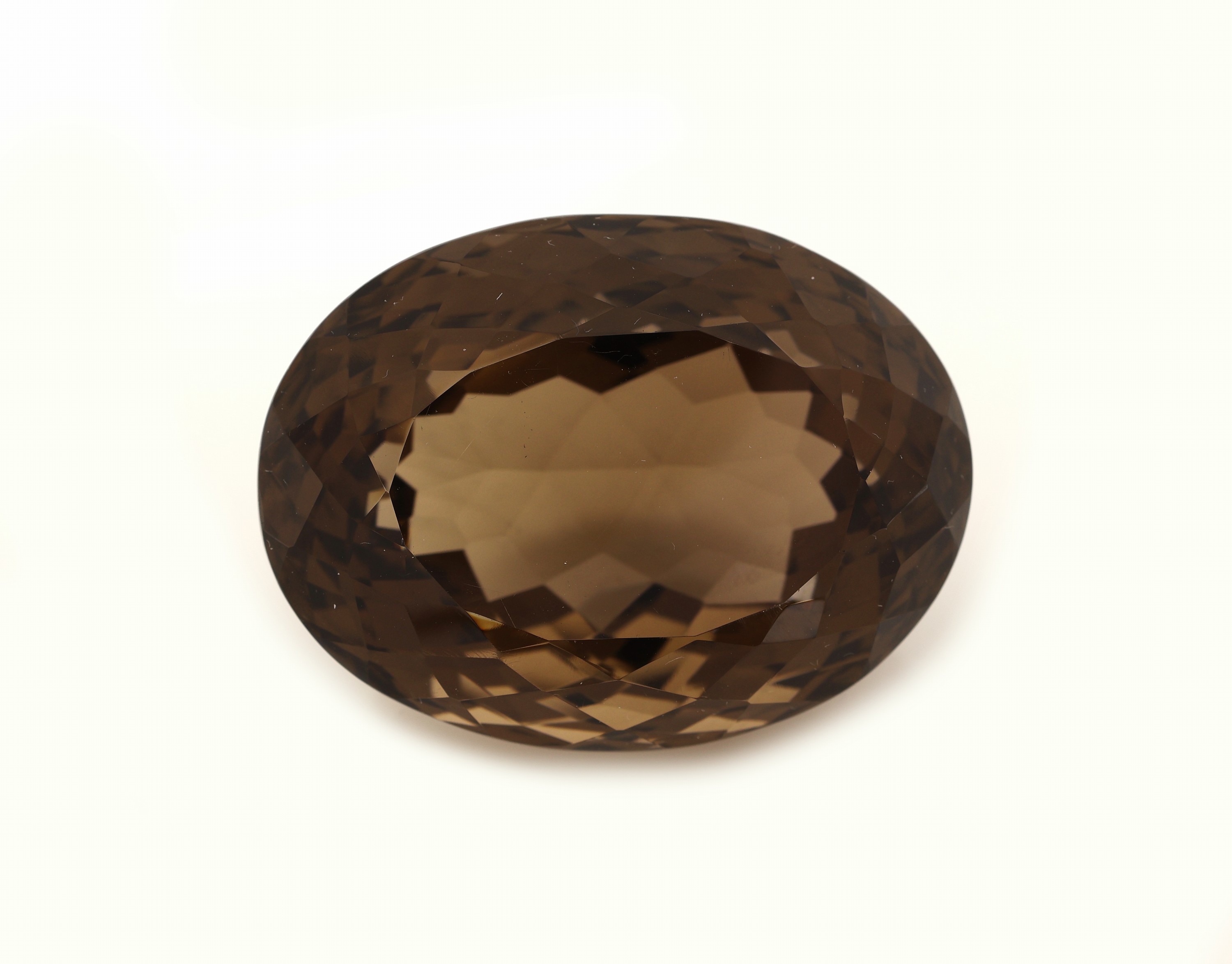 Loser Rauchquarz, ca. 228.35 ct, ovalfacett.