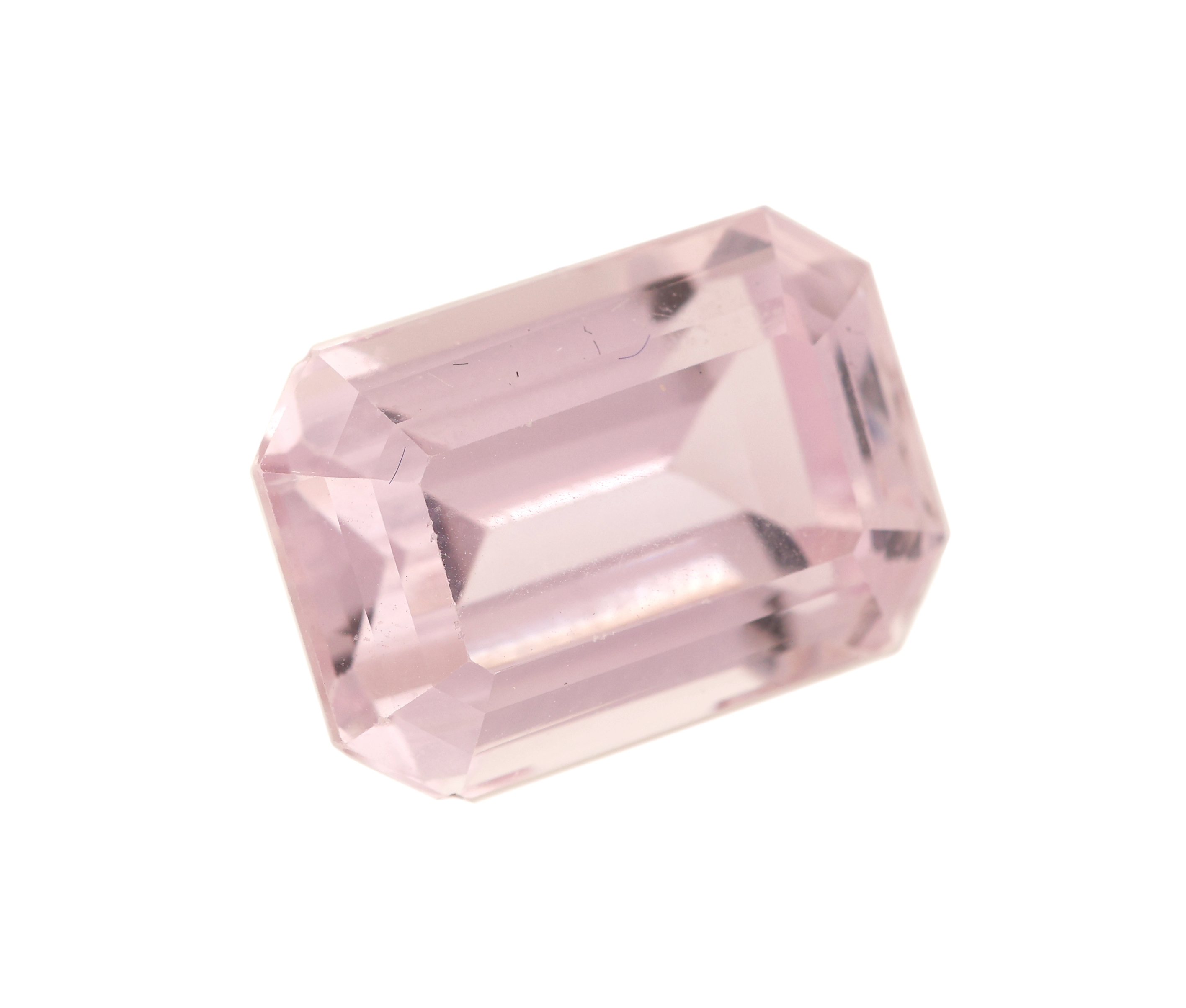 Detail a: Loser Kunzit, 13.12 ct, Treppenschliff, ca. 15.75 x 11.02 x 8.92 mm, Expertise anbei