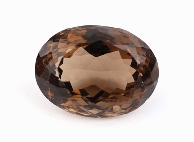 27069932d - Loser Rauchquarz, ca. 228.35 ct, ovalfacett.