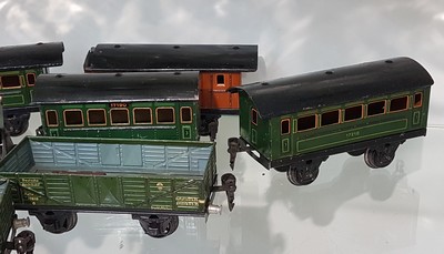 27069959c - Konvolut Modelleisenbahnen Spur 0, Märklin, Blech, Tender-Lokomotive R 900 (mit R 909), ...