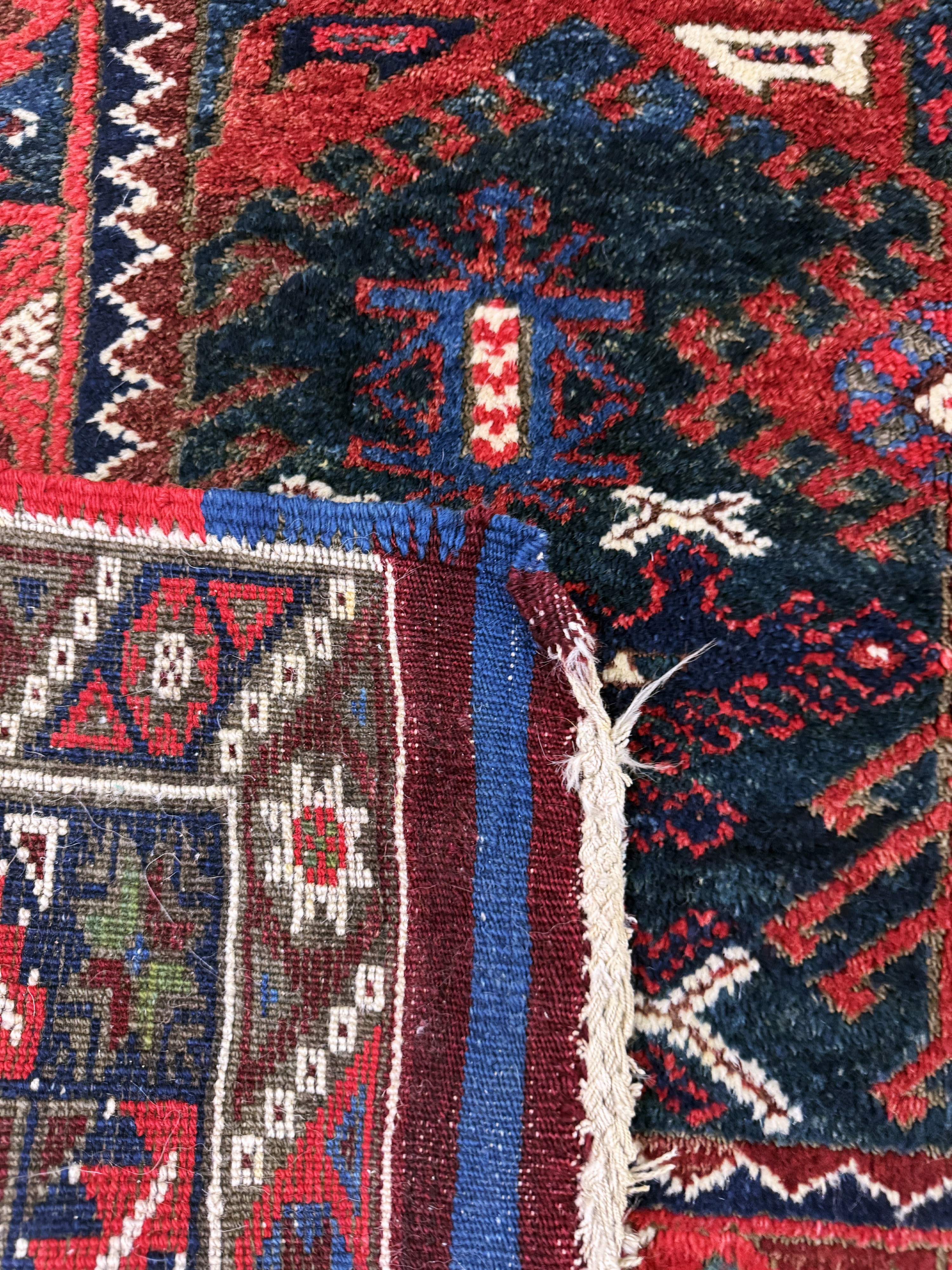 Detail e: Taspinar alt, Türkei, Mitte 20.Jhd, Wolle auf Wolle, ca. 190 x 130 cm, EHZ: 2