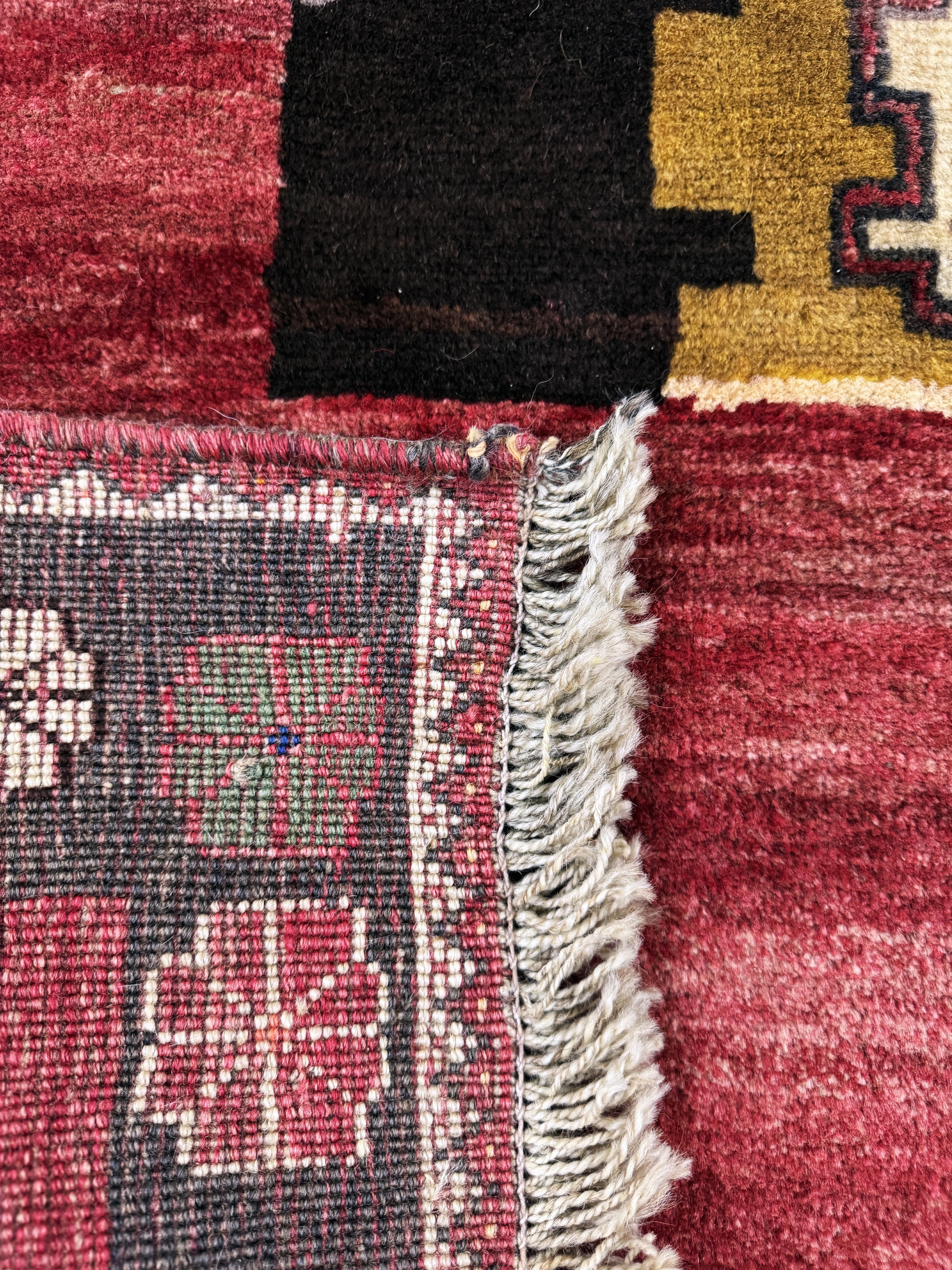 Detail d: Gabbeh alt, Persien, Mitte 20.Jhd, Wolle auf Wolle, ca. 158 x 117 cm, EHZ: 2