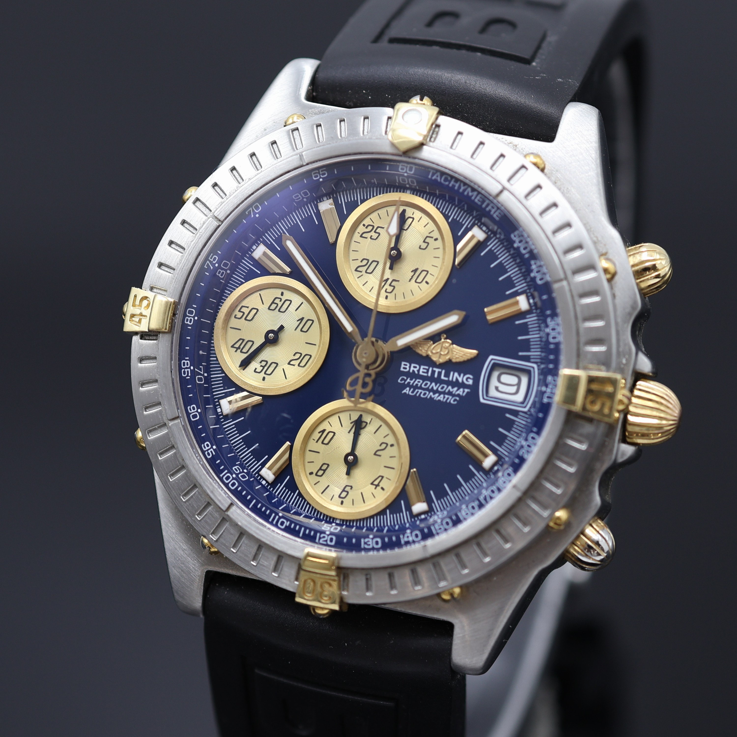 Detail a: BREITLING Chronomat Blackbird Herrenchronograph Referenz B13350, Schweiz um 1995, Automatik, Edelstahlgeh. inkl. orig. Kautschukband m. Stiftschl., ...