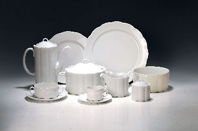 Image Kaffee- und Speiseservice, Rosenthal, Modell Monbijou, weiß, Kaffeekanne, Zuckerdose, 2 ...